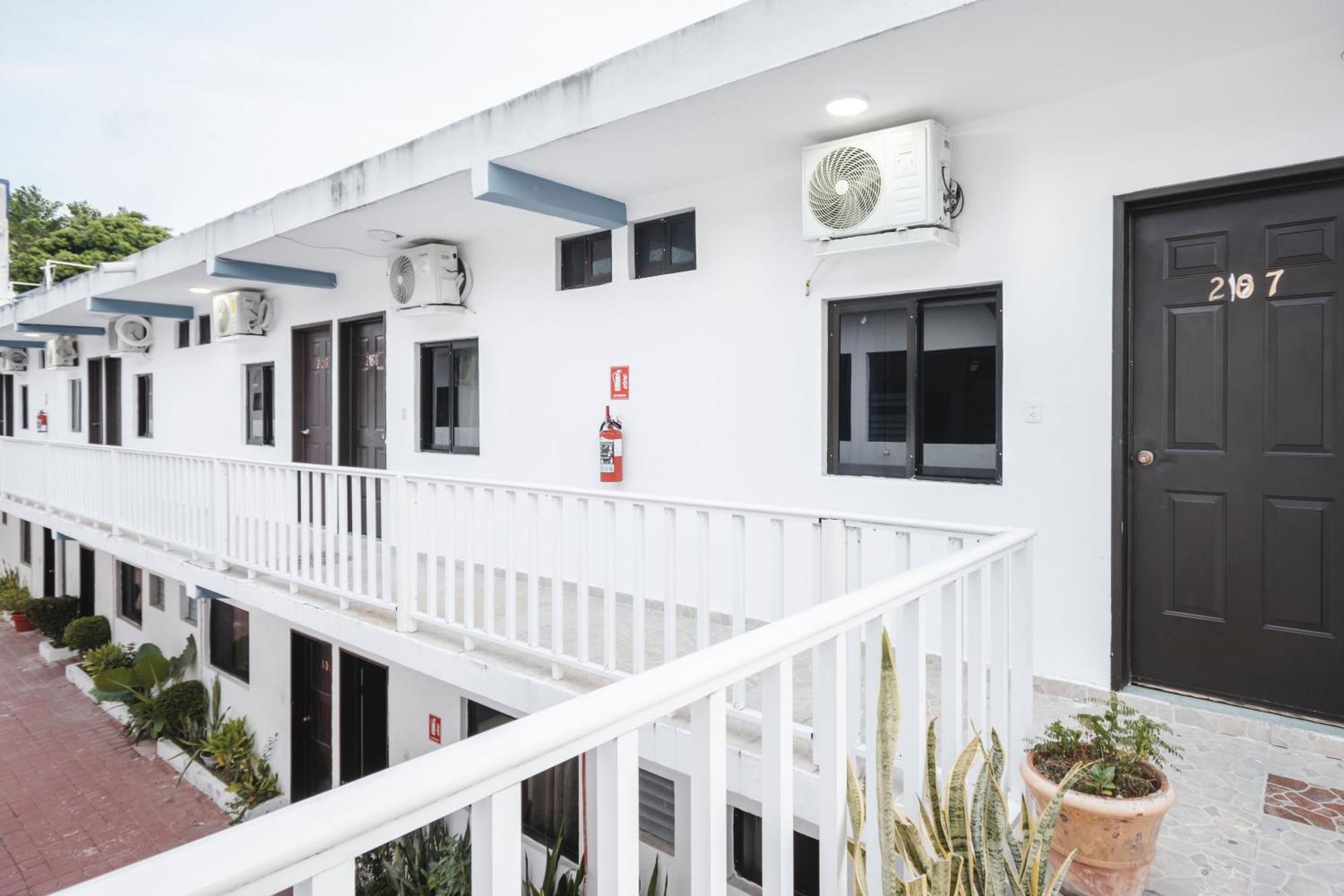 Hotel Quiam Πλάγια Ντελ Κάρμεν Εξωτερικό φωτογραφία
